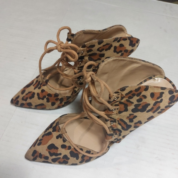 Breckelles Animal Print Woman's Pointed Toe Slip-on Heels Size 8.5M - Picture 12 of 13